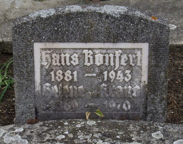 Bonfert Johann 1881-1943 Kraus Helen 1889-1970 Grabstein